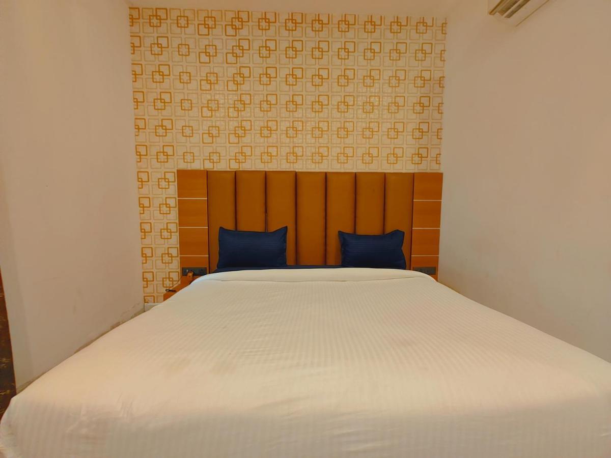 Avadh Sunshine Palace Hotel And Resort Ayodhya 外观 照片
