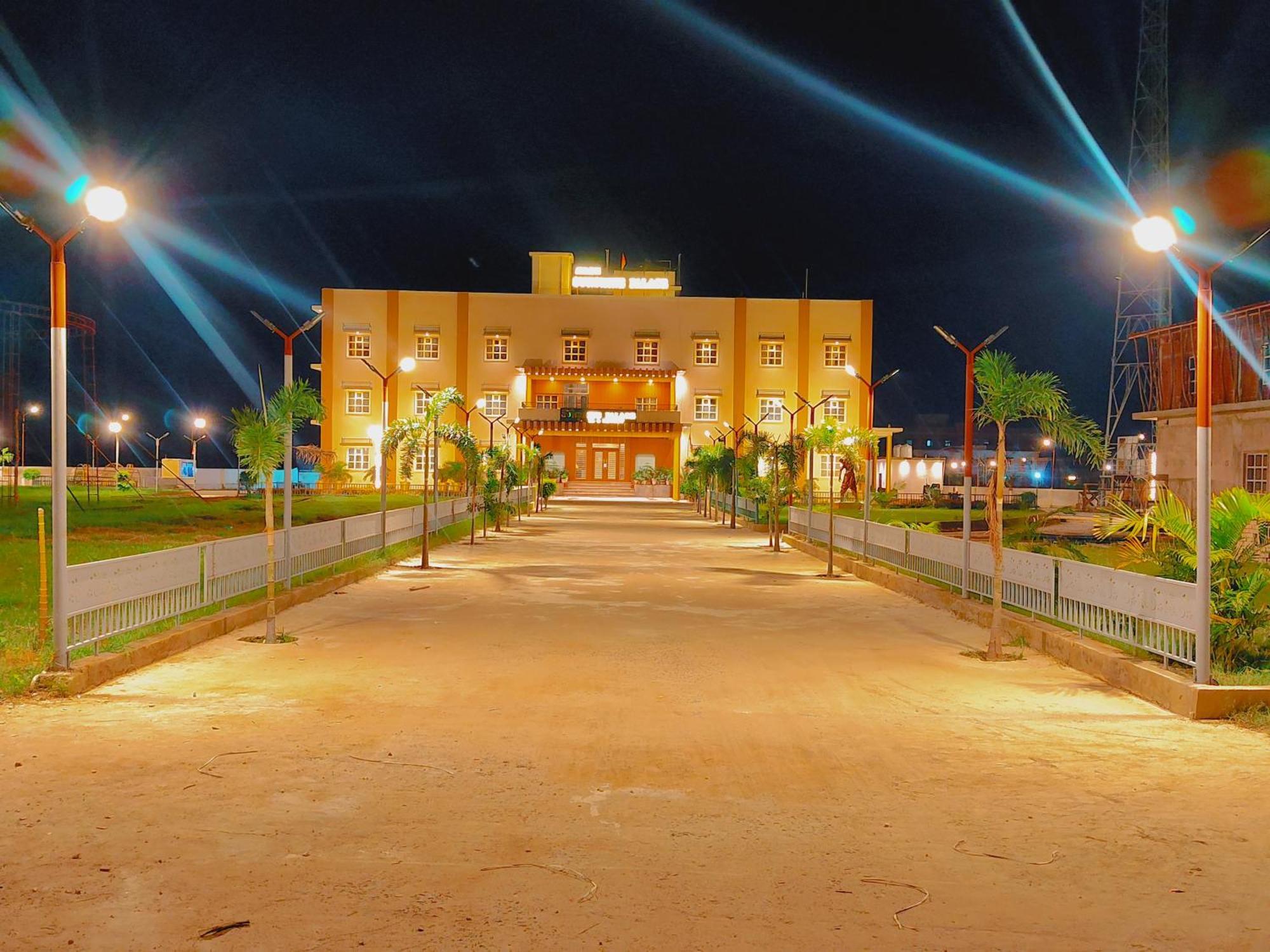 Avadh Sunshine Palace Hotel And Resort Ayodhya 外观 照片