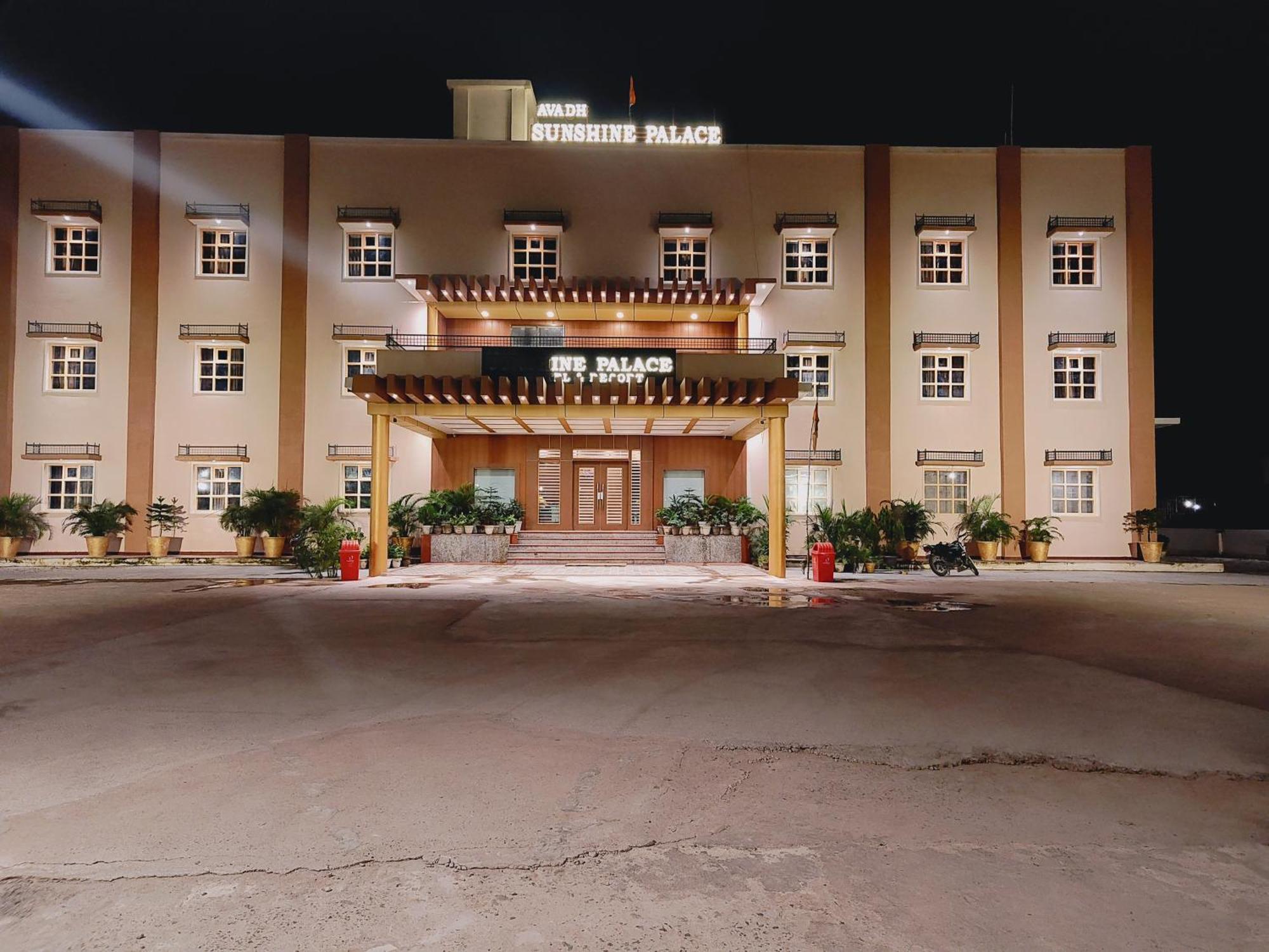 Avadh Sunshine Palace Hotel And Resort Ayodhya 外观 照片
