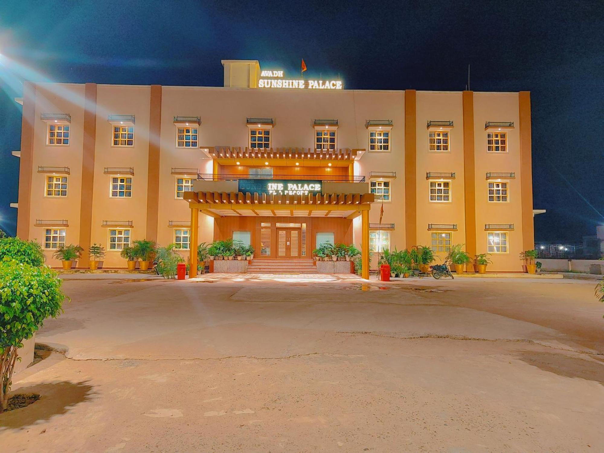 Avadh Sunshine Palace Hotel And Resort Ayodhya 外观 照片