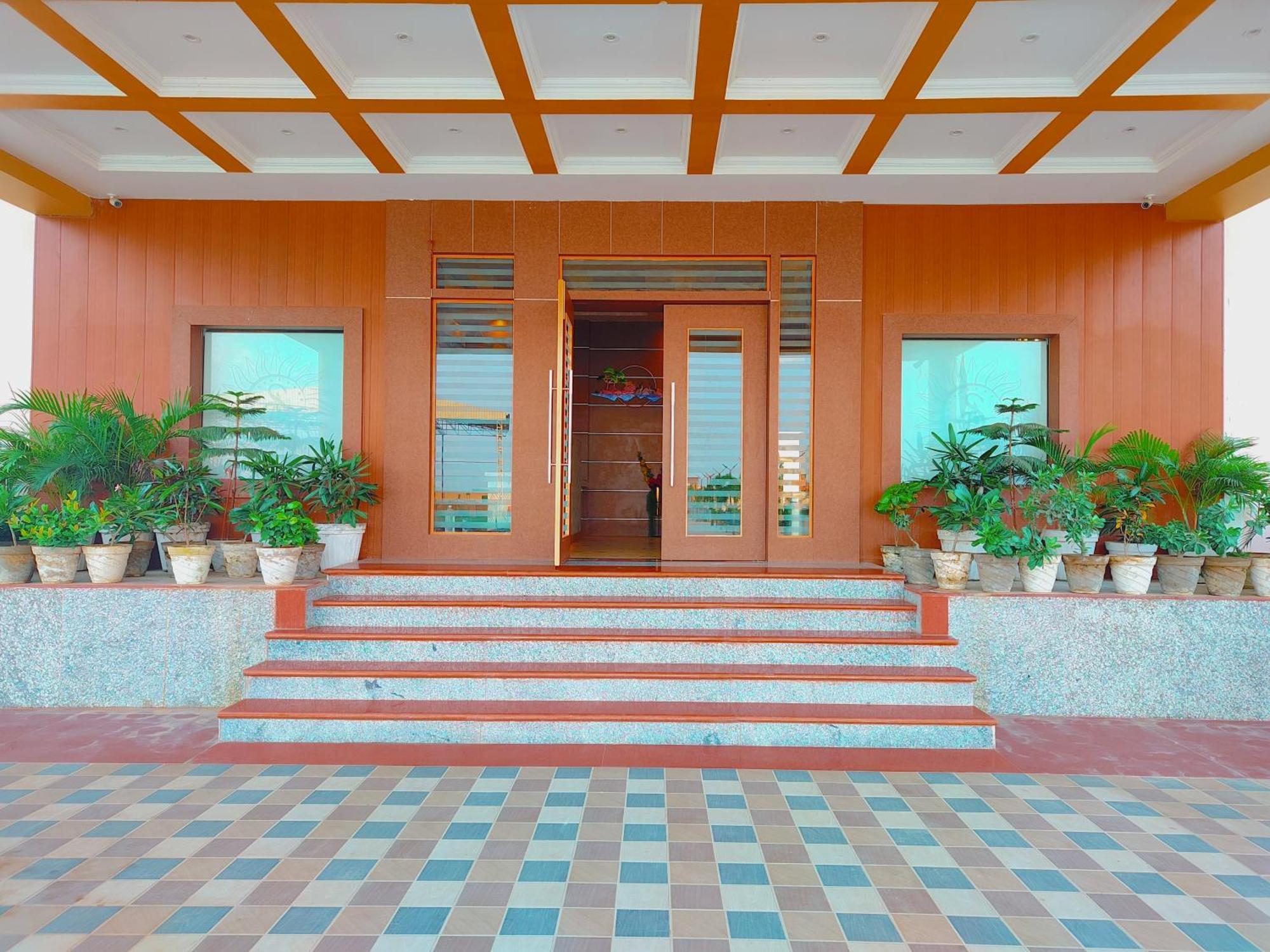 Avadh Sunshine Palace Hotel And Resort Ayodhya 外观 照片
