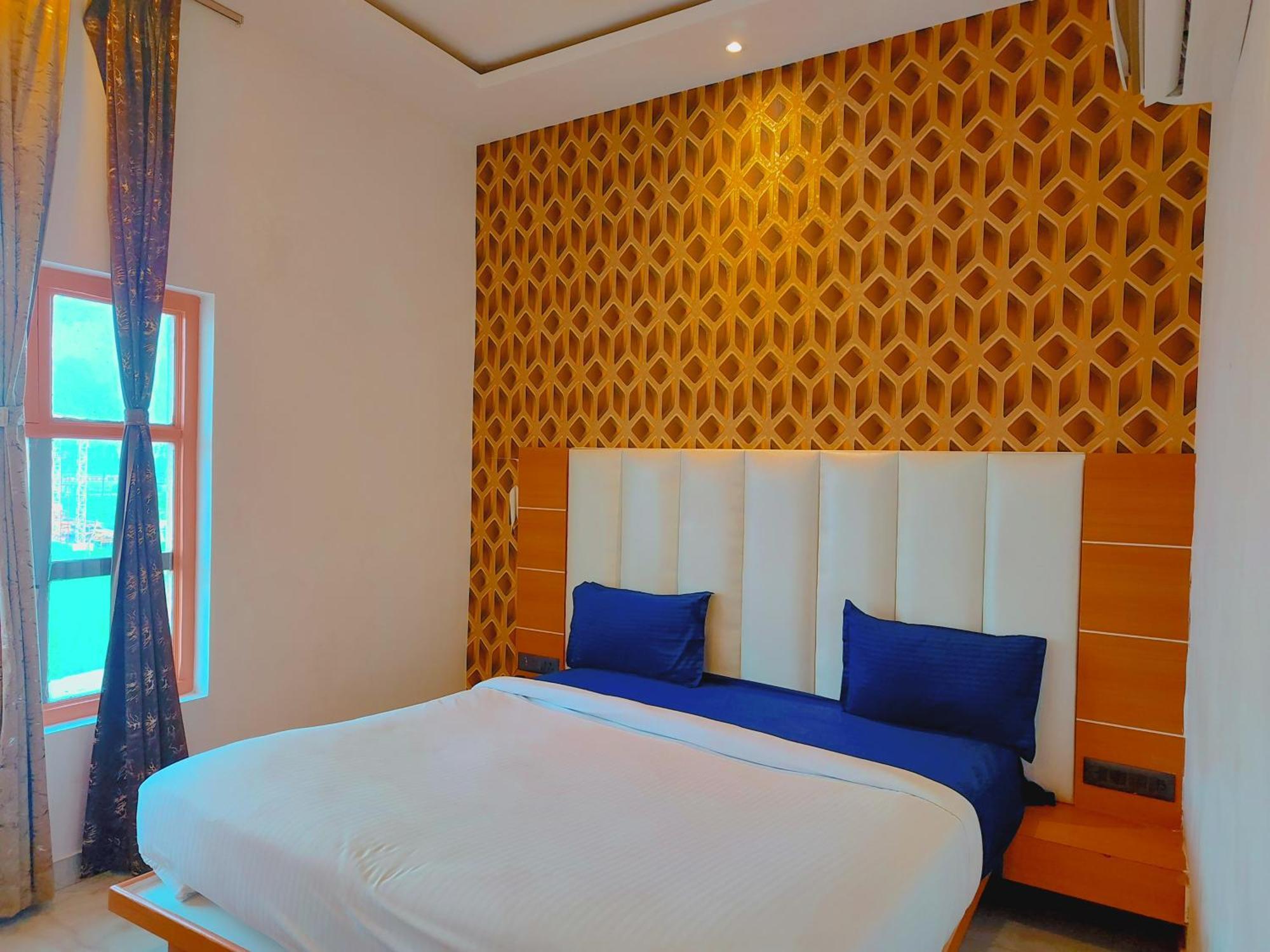 Avadh Sunshine Palace Hotel And Resort Ayodhya 外观 照片